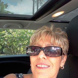 Meet your Posher, Denyce